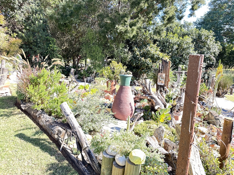 4 Bedroom Property for Sale in Sedgefield Central Western Cape